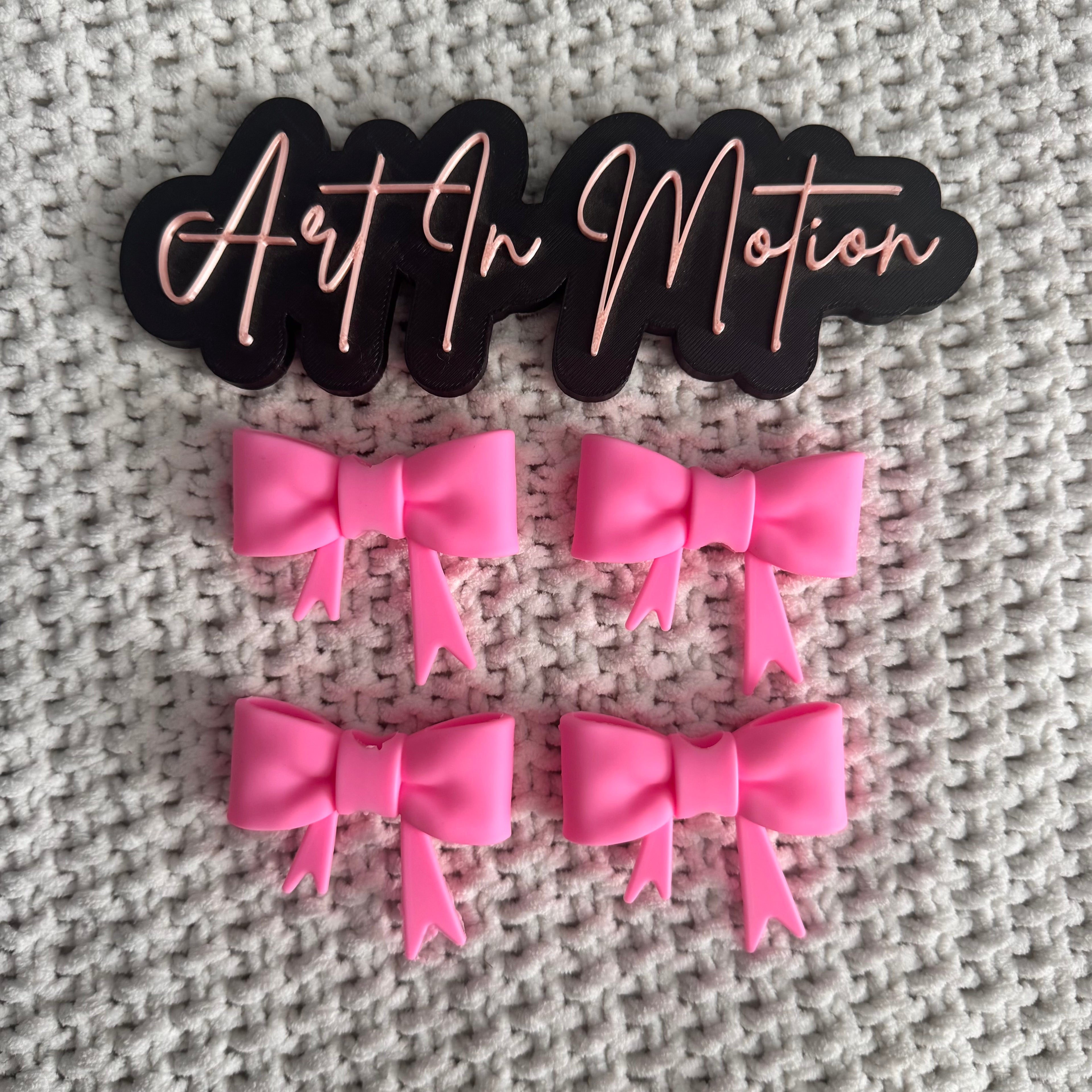 Pink Lips Bow