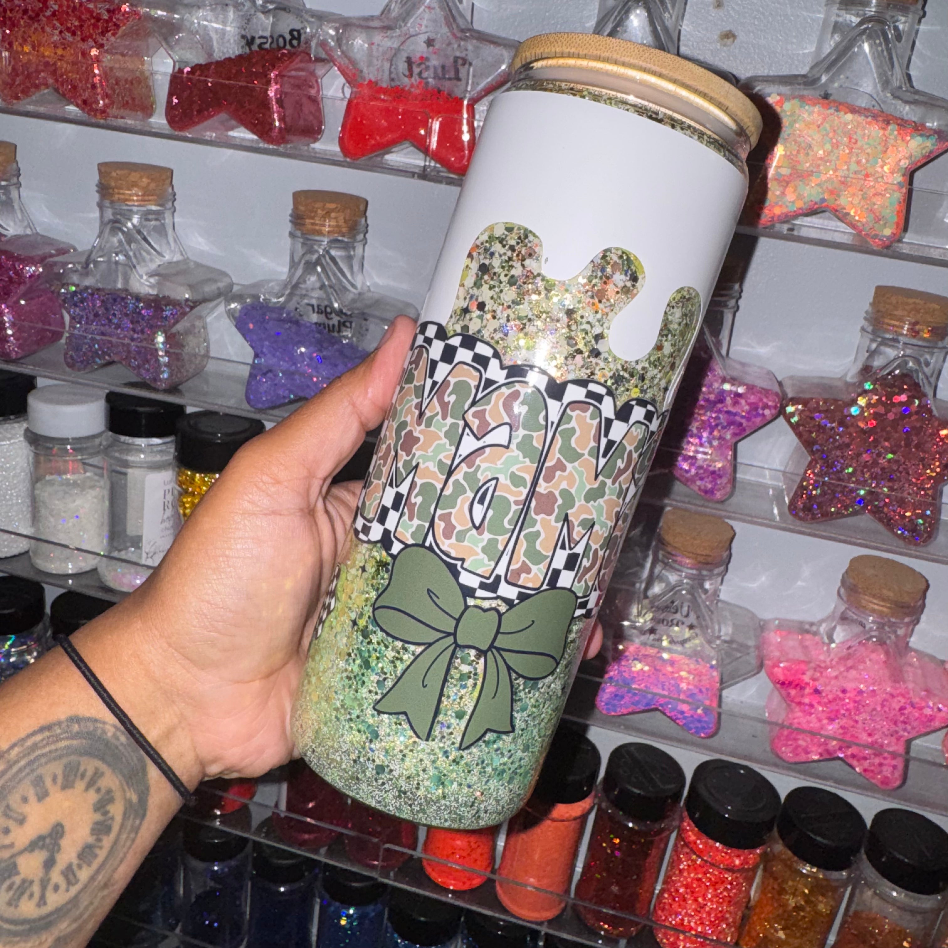 Mama Camo - Drip Dry Globe 25 oz glass